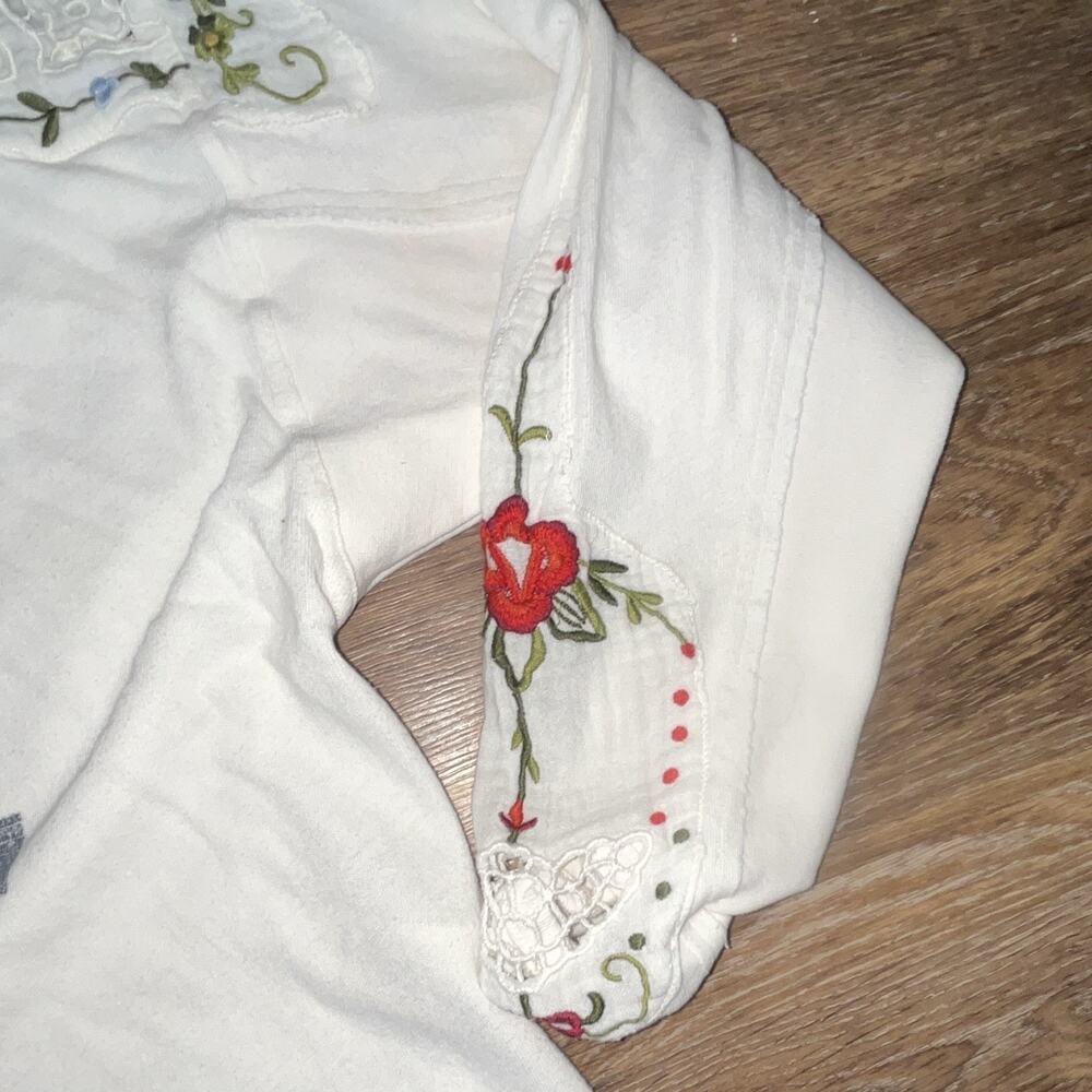 We The Free Womens White Knit Top Graphic Print Embroidered Lace LS Crew L - Picture 5 of 7